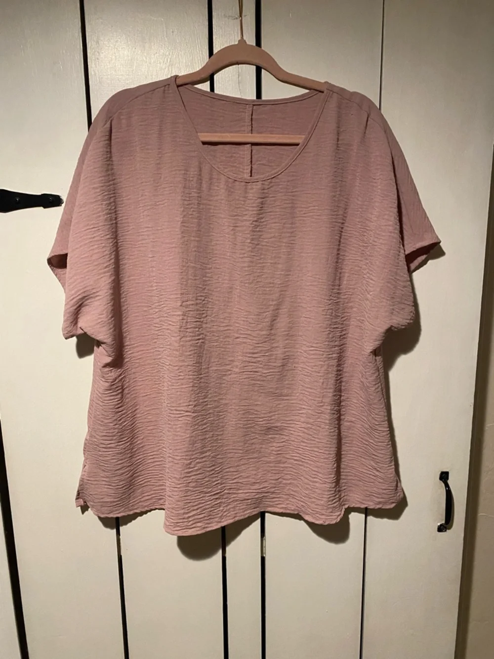 Relaxed Scoop Neck Women's Top in Dusty Rose - Picture 2 of 4